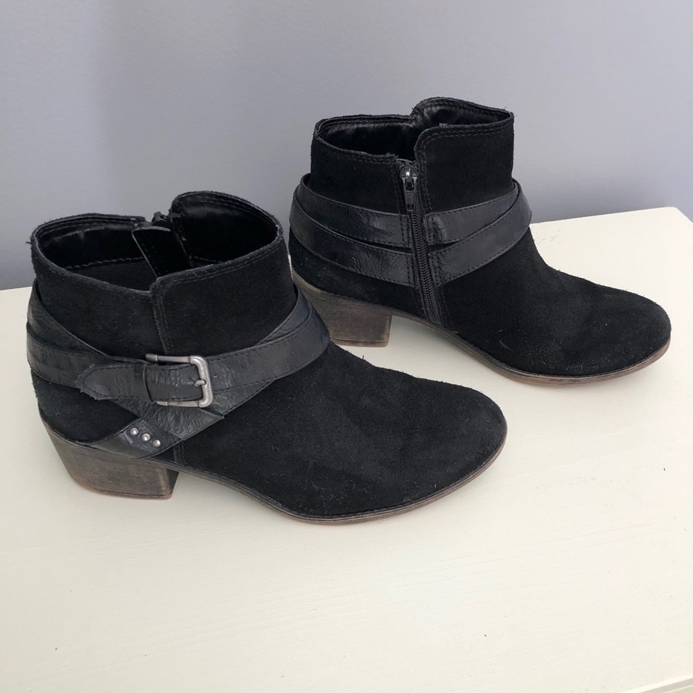 Black ankle boots